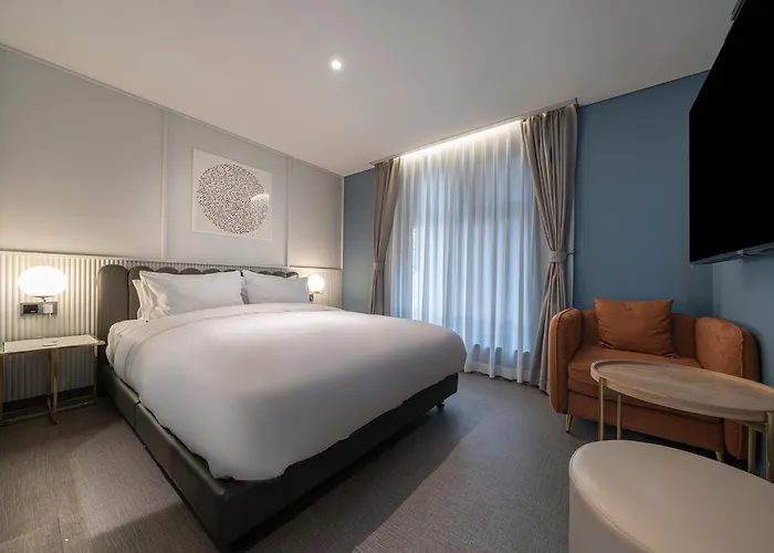 Hotel Brown Dot Yeoksam