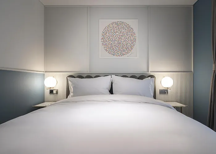 Brown Dot Yeoksam Hotel